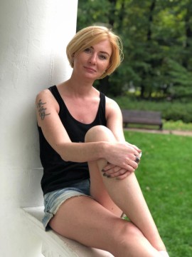 массажистка Елена 